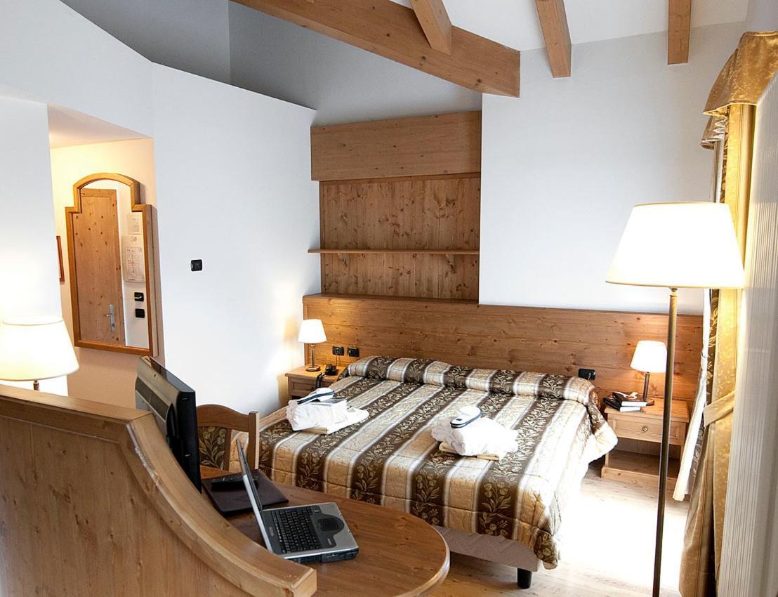 Hotel Al Parco Moena Bagian luar foto